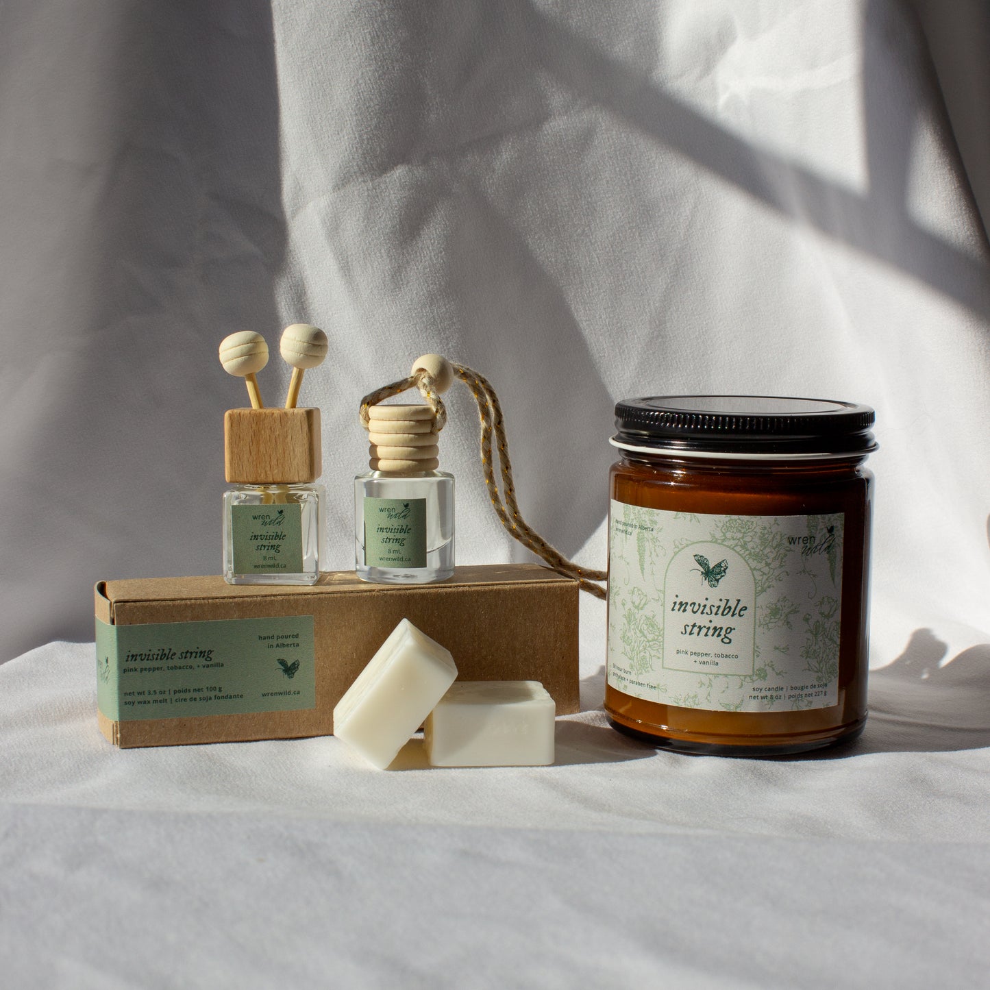 Invisible String | pink pepper, tobacco, + vanilla